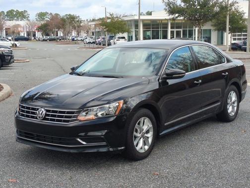 2017 Volkswagen Passat 1.8T S