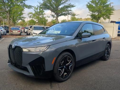 2025 BMW iX xDrive50