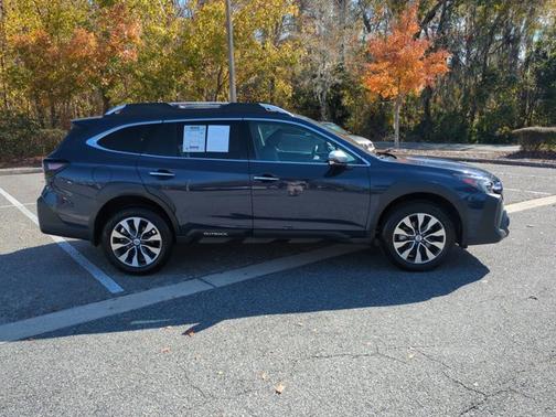 2025 Subaru Outback Touring XT