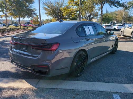 2022 BMW 750 750i xDrive