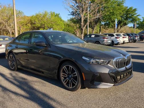 2025 BMW 550e 550e xDrive