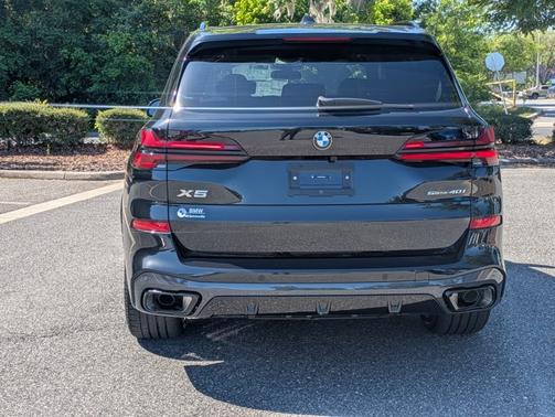 Black Sapphire Metallic 2026 BMW X5 sDrive40i
