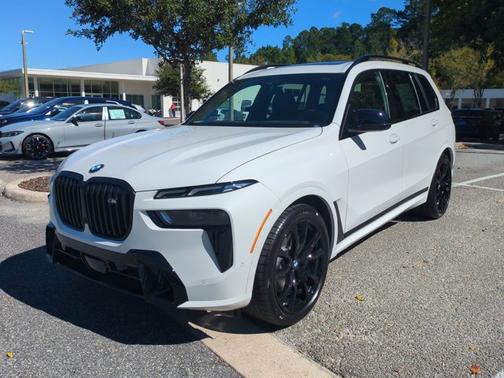 2026 BMW X7 M60i