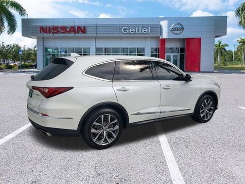 2022 Acura MDX w/Technology Package