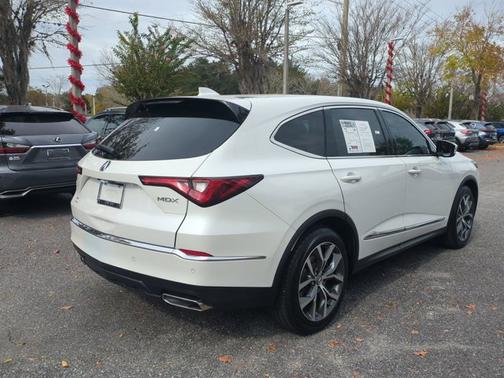 2022 Acura MDX w/Technology Package