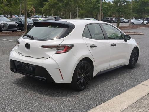 2022 Toyota Corolla Hatchback SE Nightshade Edition