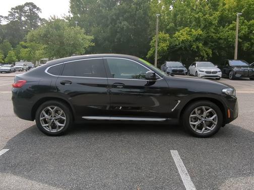 2024 BMW X4 xDrive30i
