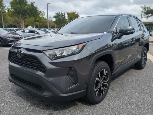 2022 Toyota RAV4 LE