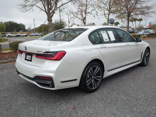 2021 BMW 740 740i xDrive