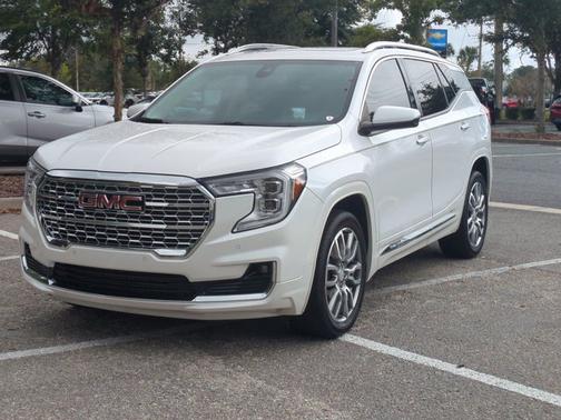2023 GMC Terrain Denali