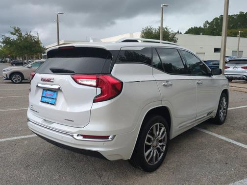 2023 GMC Terrain Denali