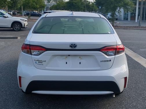 2022 Toyota Corolla Hybrid LE
