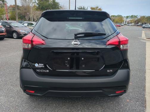 2018 Nissan Kicks SR