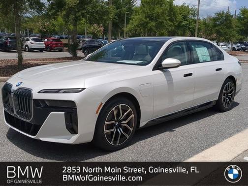 2025 BMW 750e 750e xDrive
