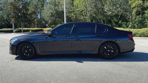 2022 BMW 750 750i xDrive