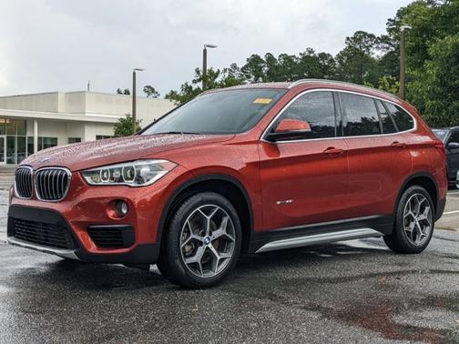 Photo 2 of 29 of 2018 BMW X1 sDrive28i