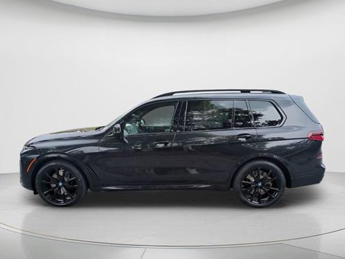 2026 BMW X7 M60i