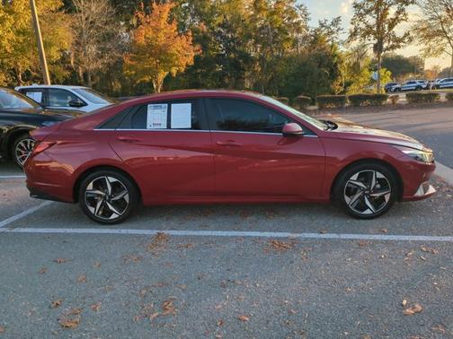 2023 Hyundai ELANTRA Limited