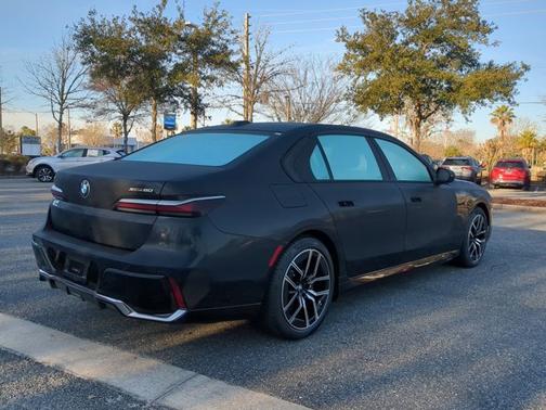 2024 BMW i7 xDrive60