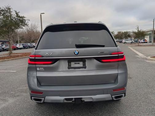 2025 BMW X7 xDrive40i