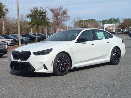 Alpine White 2026 BMW M5 Base