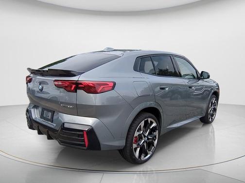 Skyscraper Grey Metallic 2026 BMW X2 xDrive28i