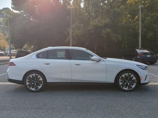2024 BMW i5 eDrive40