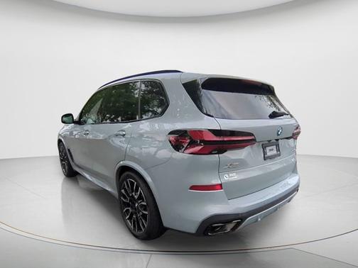 Brooklyn Grey Metallic 2026 BMW X5 xDrive50e