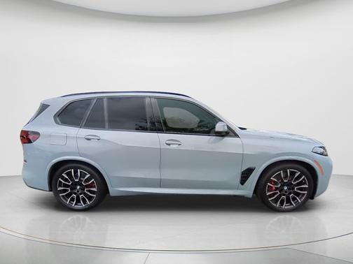 Brooklyn Grey Metallic 2026 BMW X5 xDrive50e