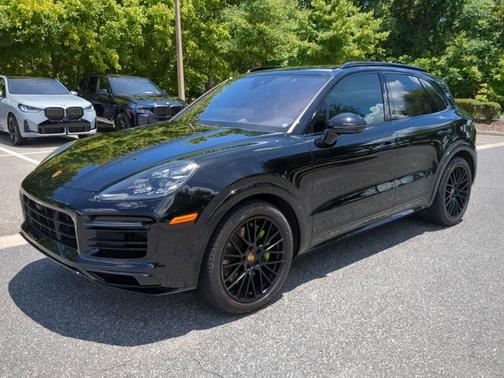 2023 Porsche Cayenne GTS