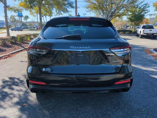 2022 Maserati Levante Modena S