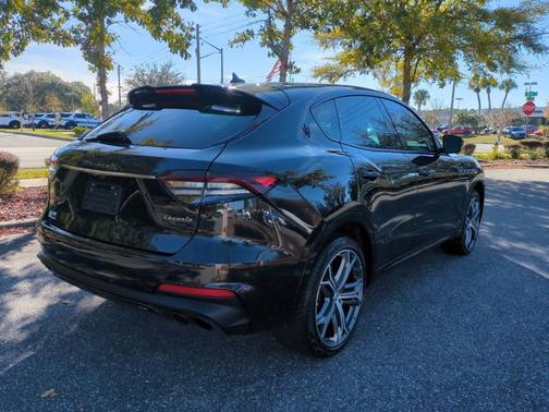 2022 Maserati Levante Modena S