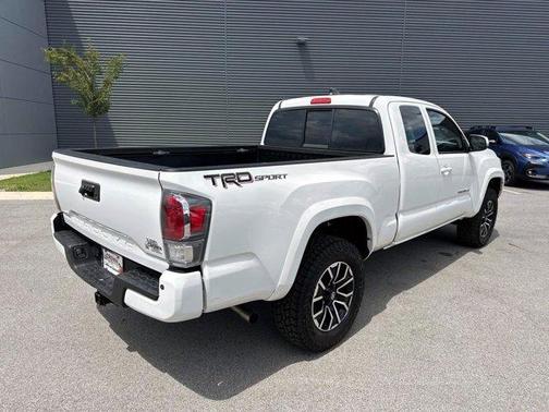 2022 Toyota Tacoma SR