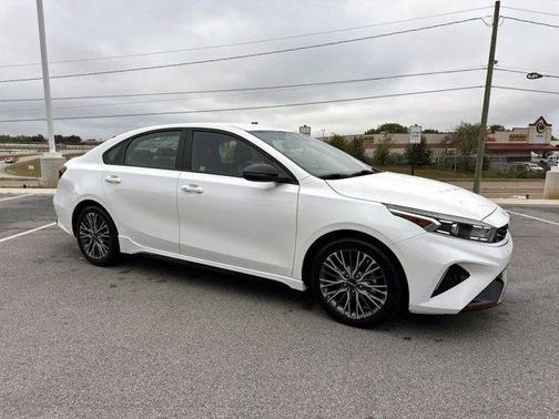 2022 Kia Forte GT-Line