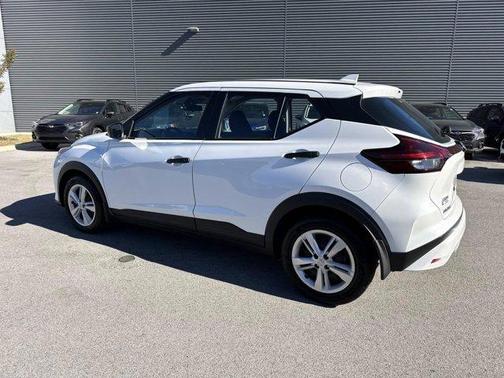 2021 Nissan Kicks S