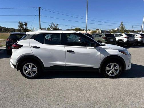 2021 Nissan Kicks S