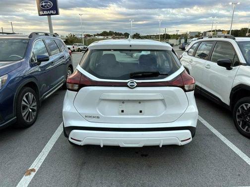 2021 Nissan Kicks S