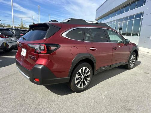 2025 Subaru Outback Touring XT