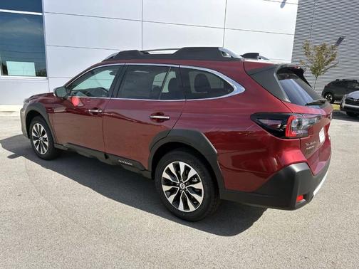 2025 Subaru Outback Touring XT