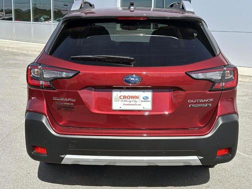 2025 Subaru Outback Touring XT