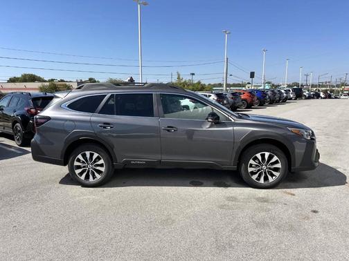 2025 Subaru Outback Limited XT