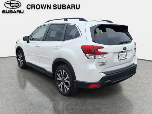 Crystal White Pearl 2021 Subaru Forester Limited