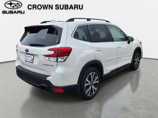 Crystal White Pearl 2021 Subaru Forester Limited
