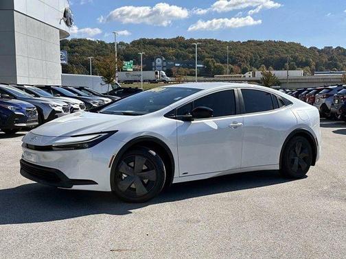 2024 Toyota Prius LE