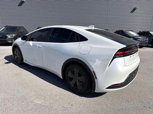 2024 Toyota Prius LE