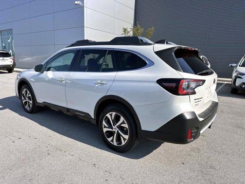 2020 Subaru Outback Touring XT