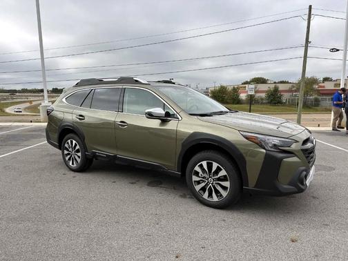 2025 Subaru Outback Touring XT