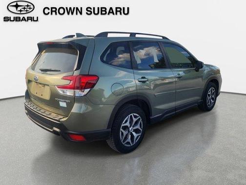 Jasper Green Metallic 2019 Subaru Forester Premium