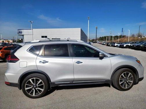 2020 Nissan Rogue SL