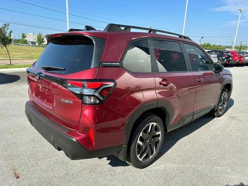 2025 Subaru Forester Hybrid Premium